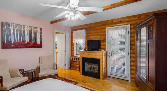 Quarter Horse Inn / Heather Room, Забронировать Отель Отели Уильямс с парковкой, Парковка