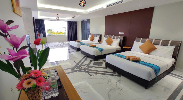 Люкс Deluxe Shell Out Club Suite