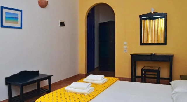 Petros Rooms, Prenota Hotel Koufonisia Cicladi