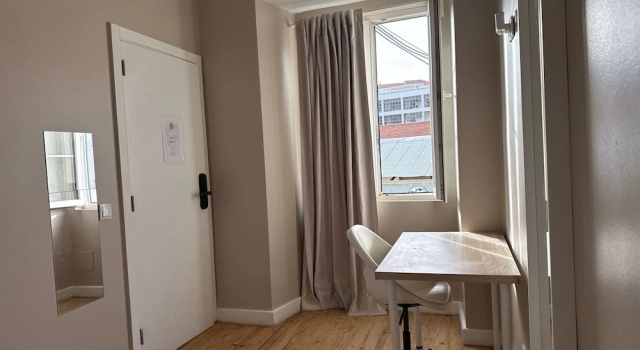 Aurea Stay Lisbon-Quarto privado no centro, Забронировать Отель «постель и завтрак» Лиссабон Эстремадура, рядом с Музей Chiado