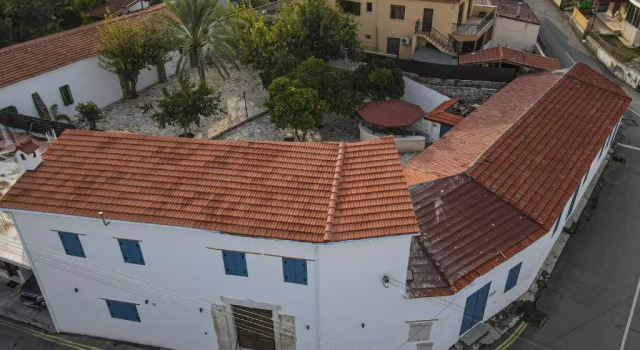 Коттедж с 2 комнатами The Courtyard Episkopi Guest Houses