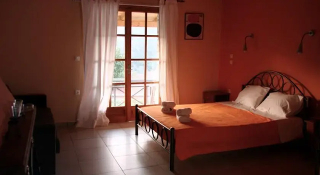 River View, Prenota Affittacamere Patra 