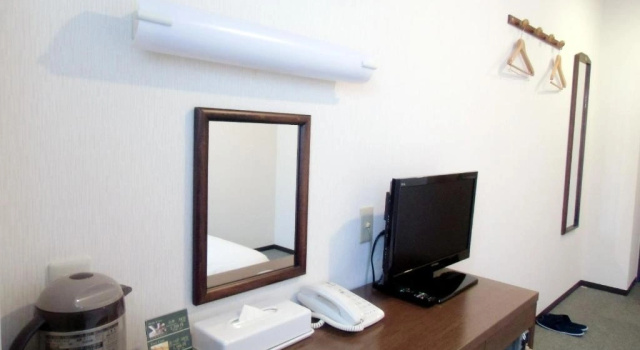Трёхместный номер Standard Hotel Green Line