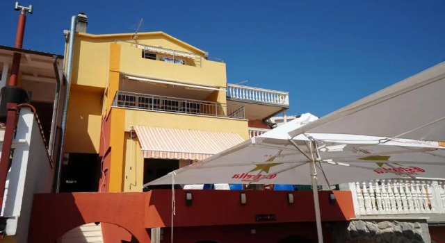 Guest House Sandra, Reserva ahora Hostal o pensión Jezera Isla de Murter