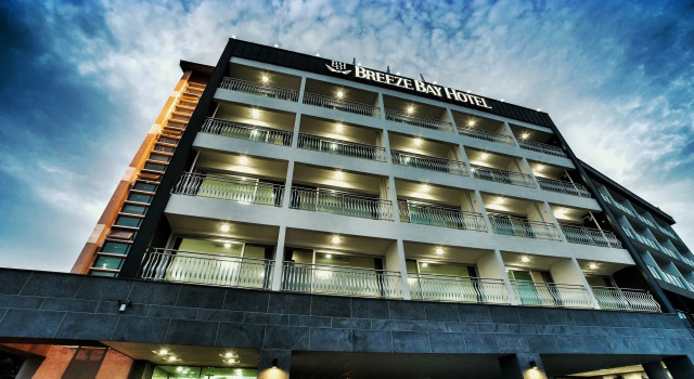 Breeze Bay Hotel