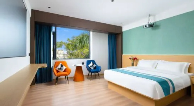 Jifeng Holiday Hotel (Ruili Fortune Plaza), Rezerwuj Hotel Dehong 