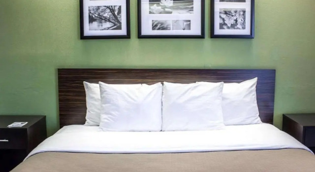 Номер Standard Sleep Inn Garner - Clayton