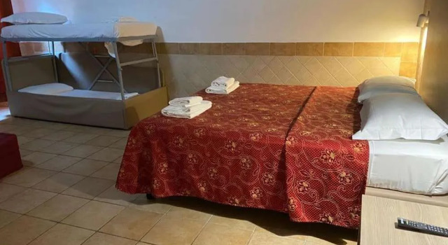Hotel Alex Square