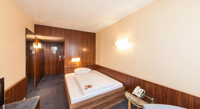 Двухместный номер Standard Garner Hotel Essen - Messe by IHG