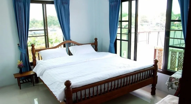 Loy Manee House