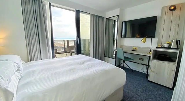 Номер Standard с балконом The View Hotel