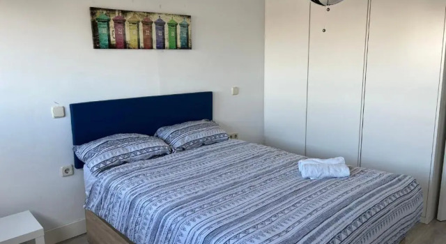 Апартаменты Superior Pisos con piscina de temporada corta estancia