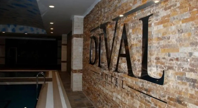 Divalin Hotel, Rezerwuj Hotel Hotele w East Anatolia Region z parkingiem, Parking