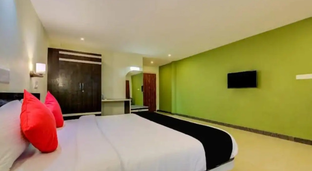 Hotel Beehive Grand, Prenota Hotel Dabaspete Karnataka