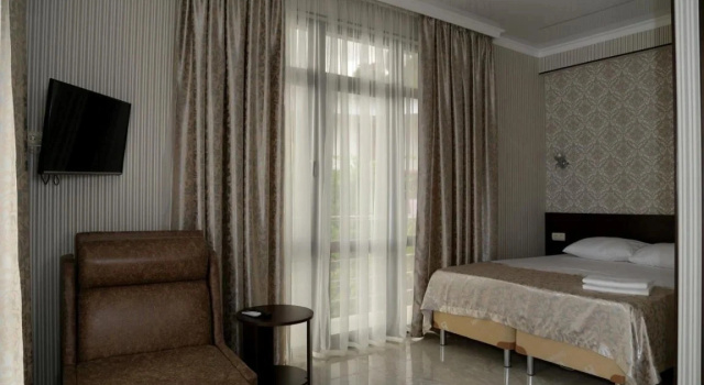Suite i balkonem i z widokiem Elida Guest House