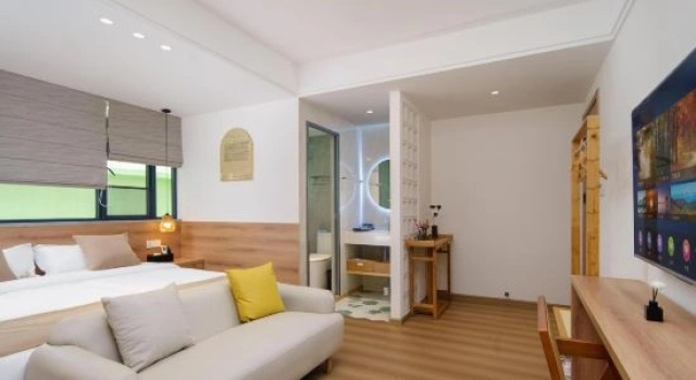 Люкс Fenglan · Yayuan Light Luxury Garden B&B