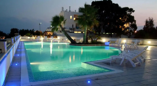 Hyencos Hotel Callyon, Book Hotel Hoteller i Ugento med pool, Swimmingpool
