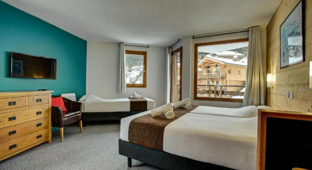 Трёхместный номер Standard с балконом Hôtel Le Montana