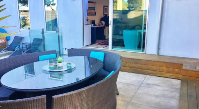 Студия с видом на бассейн Sea view guest house