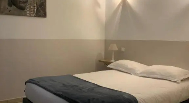 Auberge Sant'Antone, Book Hostel / Vandrerhjem Santa-Reparata-di-Balagna Balagne