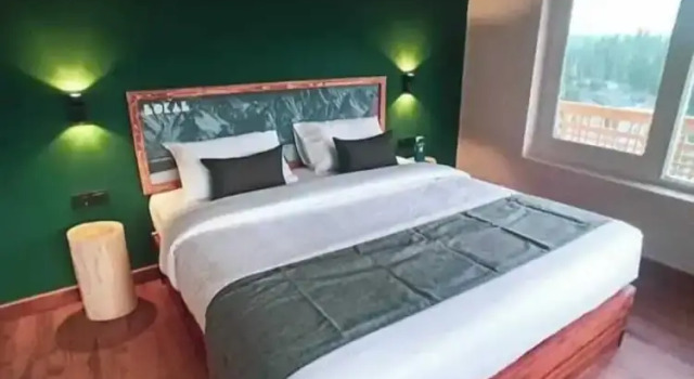 Двухместный номер Deluxe с балконом Hotel Mashabrum