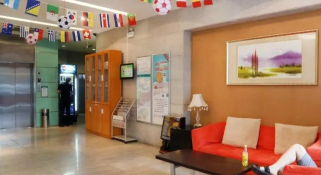 Jinjiang Inn - Shenzhen Fumin Road, Rezerwuj Hotel Hotele w Shenzhen z parkingiem, Parking
