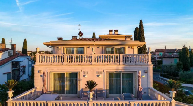 Вилла APT24 - Luxury Lakefront Onassis