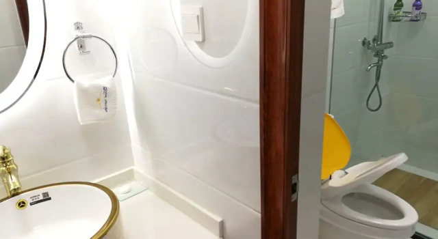 Люкс 37 Garden Guesthouse Shilin Family
