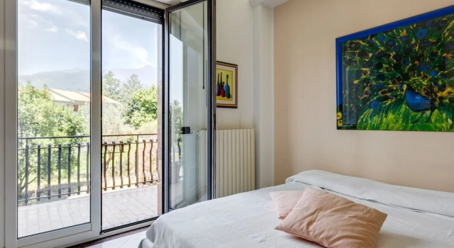 Pretty Apartment in Santa Venerina With Garden, Book Apartment Hotels in Sicily with Parking, Parking