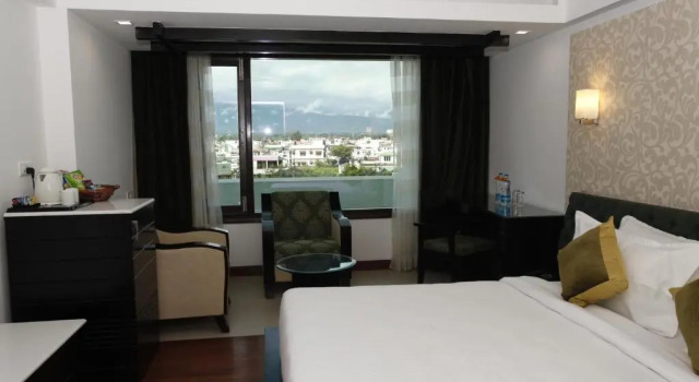Двухместный номер Deluxe с красивым видом из окна Hotel Saffron Leaf