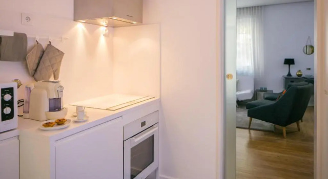 Апартаменты Spacious 2-Bed Apartment with Interior Terrace near Marquês de Pombal, Lisbon - TTL300