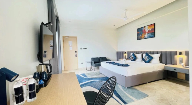 Люкс Luxury Hotel Kyzen - Hitec city, Hyderabad