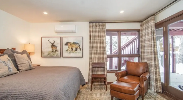 Skiway Chalet - Next to Warm Springs Lifts - Close to Natural Hot Springs, Buchen Sie Chalet Ketchum Sun Valley, in der Nähe von Flying Squirrel