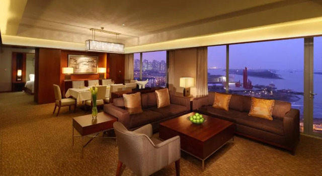 Номер Deluxe с видом на реку Hilton Nanjing Riverside