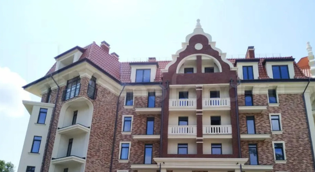 Apartamenty Park Khaus na ul. Volodarskogo, d. 11, Boek Appartement Hotels in Oblast Kaliningrad met parkeren, Parkeren