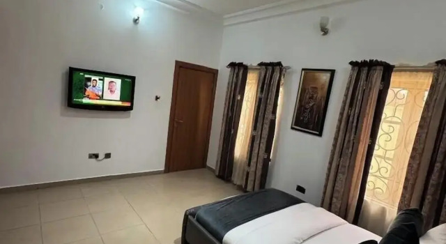 Апартаменты Economy The Breeze Apartment