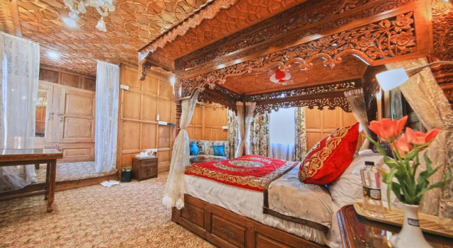 Люкс Luxury Kolu Group Of Houseboats