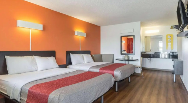 Четырёхместный номер Deluxe Motel 6 Indianapolis, IN – South