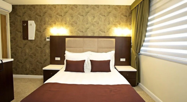 Двухместный номер Standard с балконом Endglory Hotel