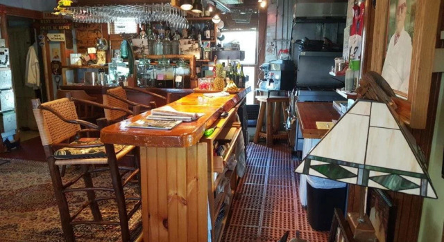 Paradox Lodge & Cedar Lodge, Забронировать Отель «постель и завтрак» Отели Лейк-Плэсид 3 звезды, рядом с St. Eustace Episcopal Church, 3*