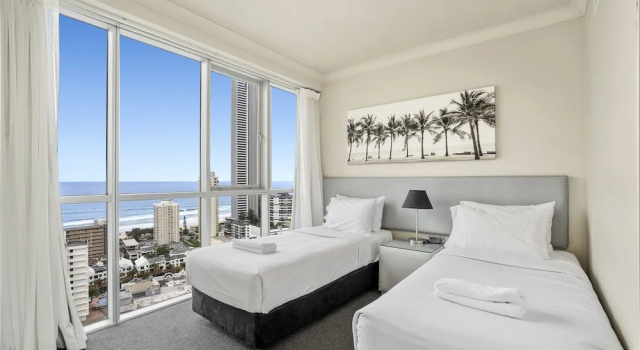 Апартаменты Deluxe с балконом Chevron Renaissance - HR Surfers Paradise
