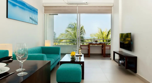 Апартаменты Luxury The Beach Apartments