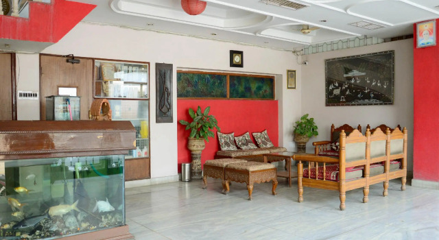 Collection O 4648 Hotel Konark Palace, Забронировать Отель Отели штата Раджастхана с парковкой, Парковка