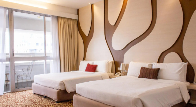Кровать в общем номере The 5 Elements Hotel Chinatown Kuala Lumpur