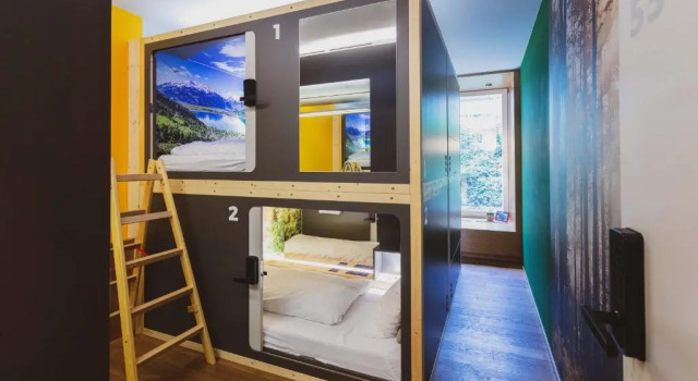 Капсула Capsule Hotel by Hyve Basel City
