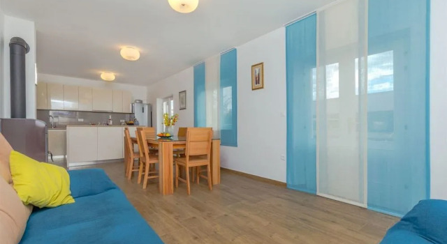 Apartments Mimi, Забронировать Апартаменты/квартира Апартаменты Примоштен, рядом с Пляж Затока, Апартаменты/квартира