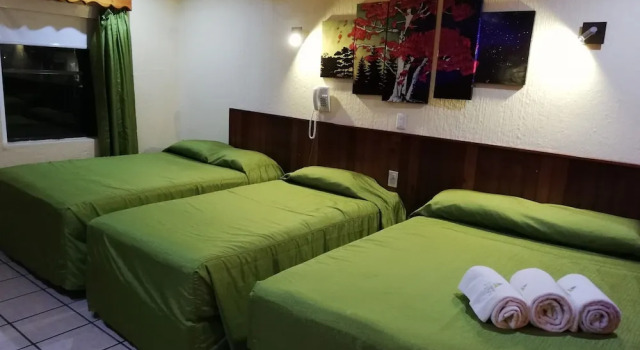 Трёхместный номер Standard с балконом Los Andes Coatzacoalcos