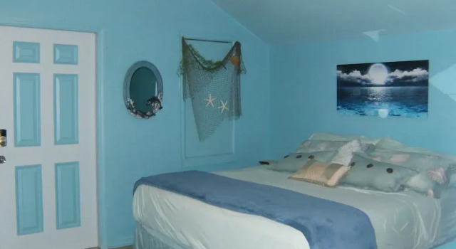 Коттедж Serenity Bay Cottages
