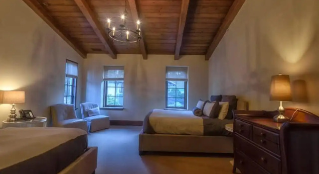 LX1 Chateau D' Renaitre Estate - Carmel-by-the-sea
