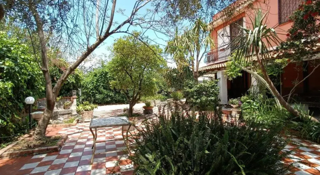Четырёхместный номер Standard B&B Villa Lidia